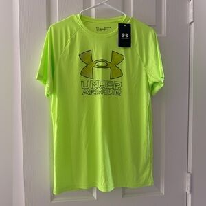 NWT Women’s Under Armour Dri-fit Tee